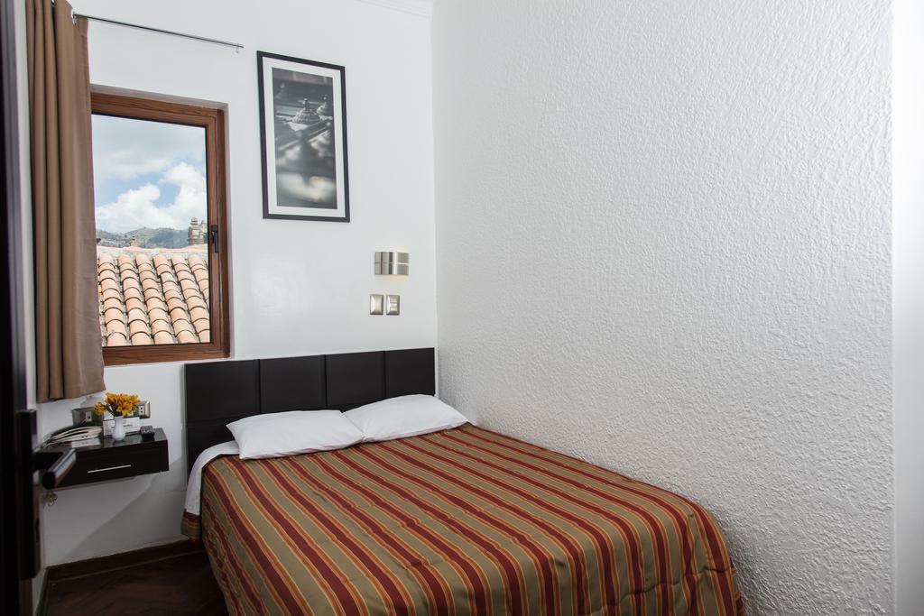 Hostal & Apartments El Triunfo Cusco Ngoại thất bức ảnh